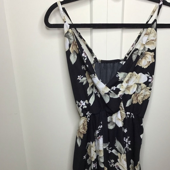 Dresses & Skirts - black floral dress